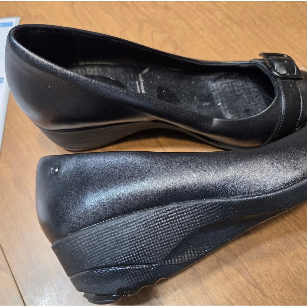 Rockport Sz 8.5‎ adiPrene by Adidas Black Leather Buckle Block Heel Dress Pumps